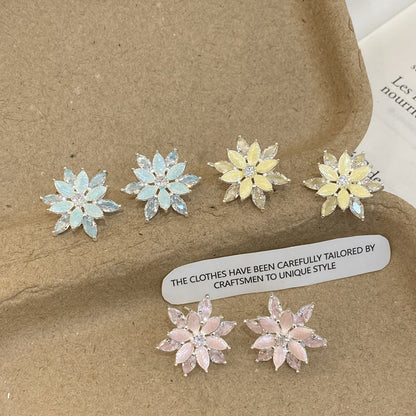 繽紛鋯石花朵耳環－商品主圖｜https://igowo.tw/