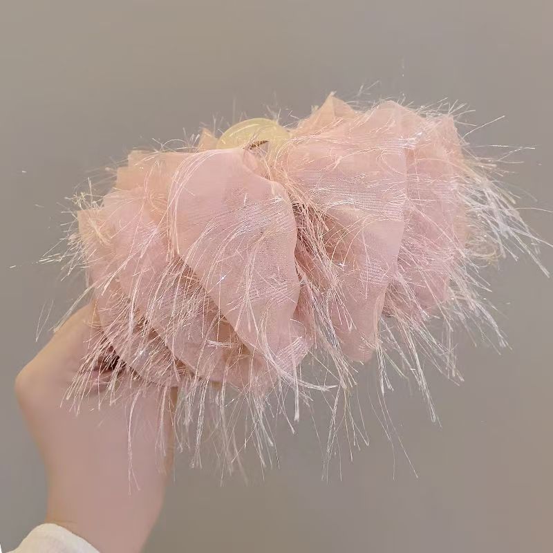 羽毛蝴蝶結髮夾－粉色13cm抓夾款細節1｜https://igowo.tw/