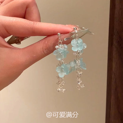 鋯石花朵流蘇垂墜耳釘－細節特寫4｜https://igowo.tw/