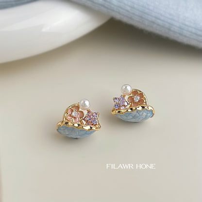 琺瑯花朵耳釘－商品主圖｜https://igowo.tw/