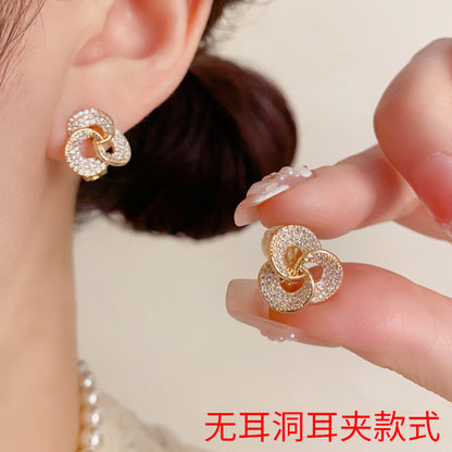 鋯石簡約耳夾－商品主圖｜https://igowo.tw/