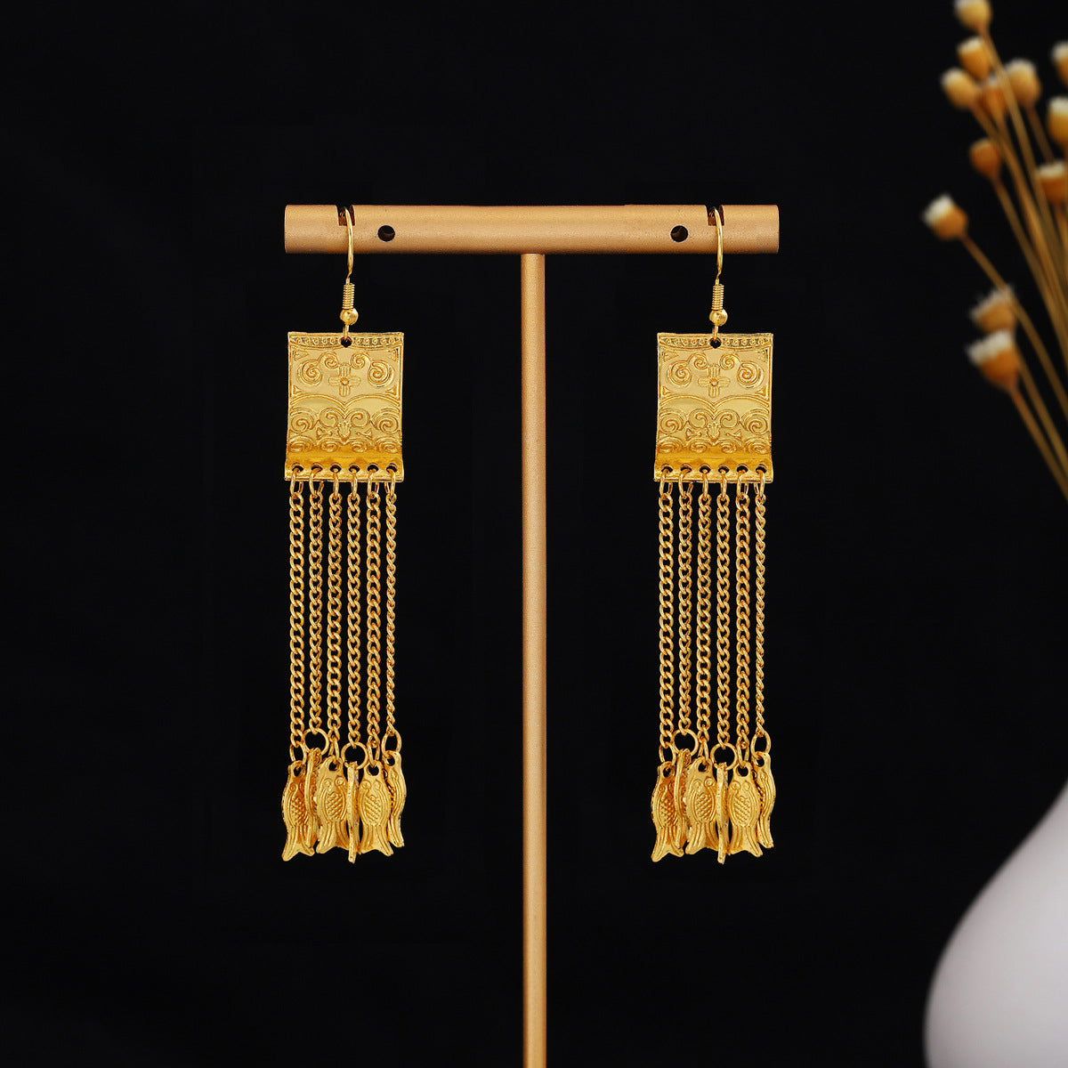 金色鈴鐺樹葉流蘇耳環－細節特寫37｜https://igowo.tw/