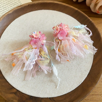 繽紛花朵圓形編織耳釘－細節特寫31｜https://igowo.tw/
