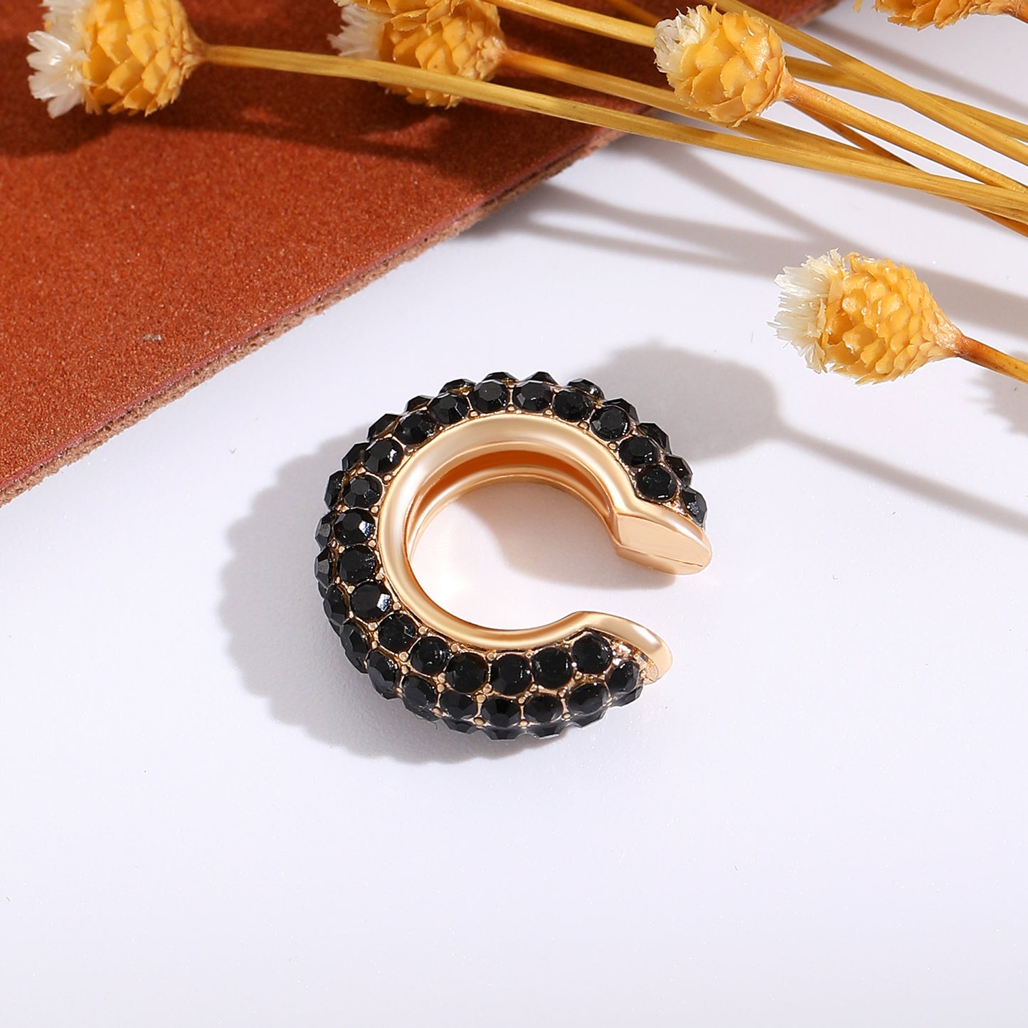 鋯石C形免耳洞耳夾－細節特寫40｜https://igowo.tw/
