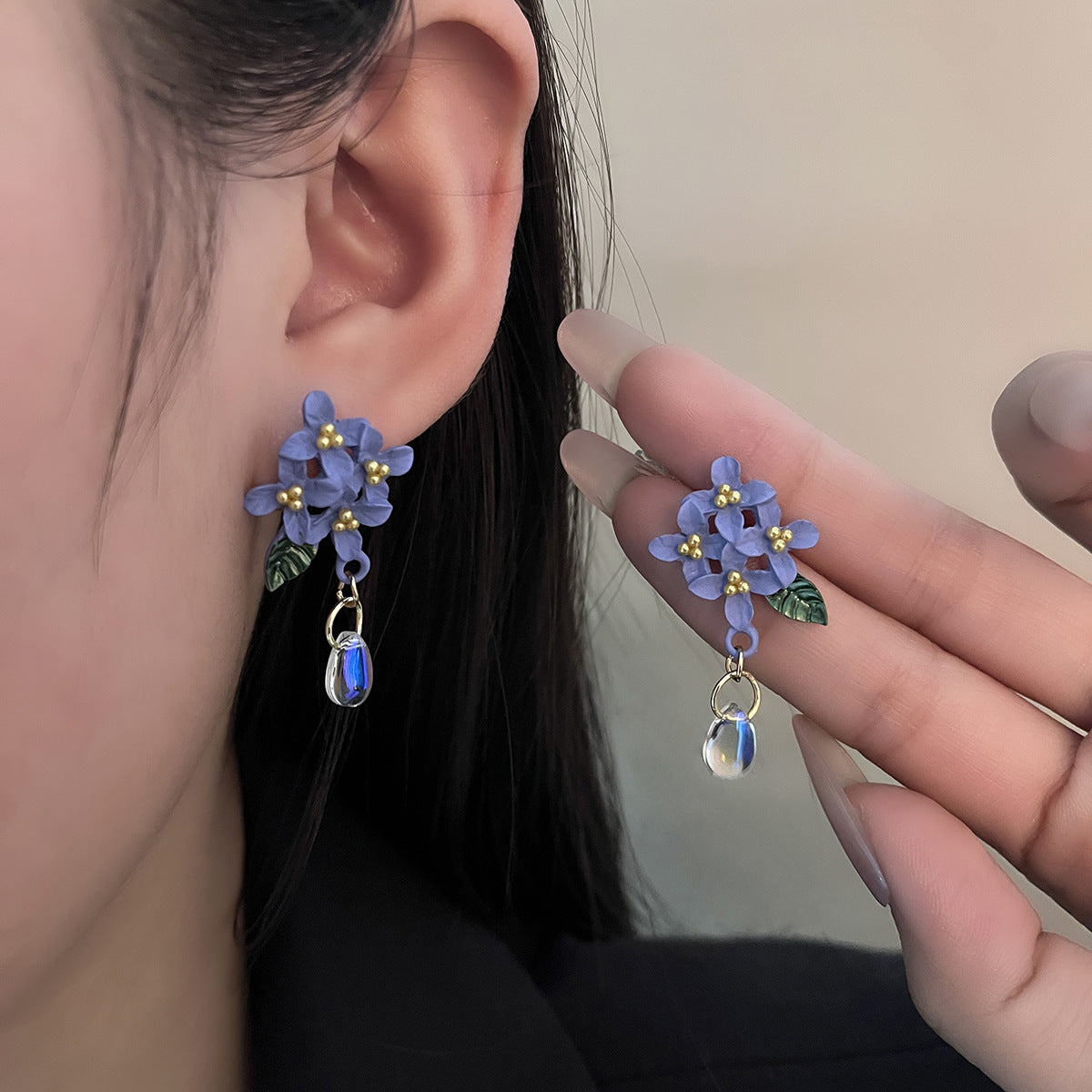 藍色銀針花朵復古耳環－商品主圖｜https://igowo.tw/