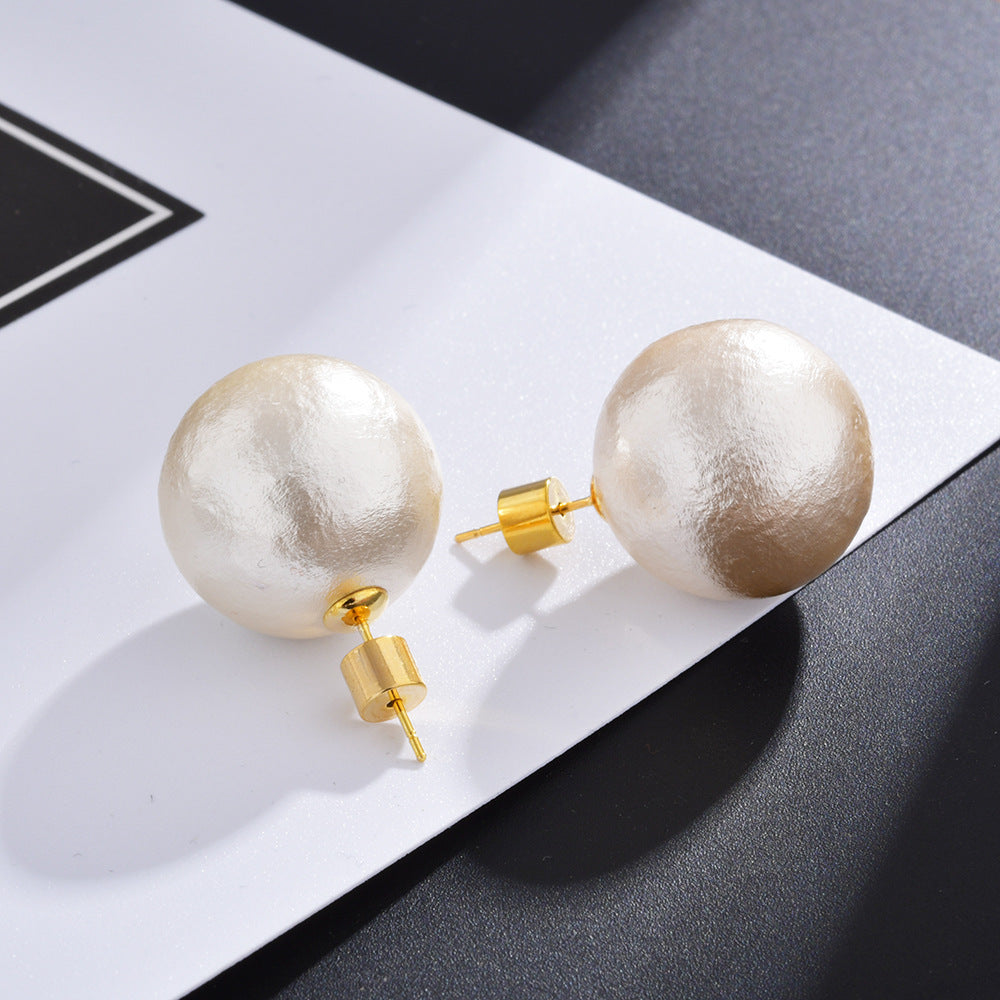 珍珠簡約耳釘－細節特寫2｜https://igowo.tw/
