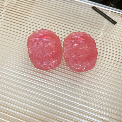 樹脂花朵水滴復古耳釘－細節特寫8｜https://igowo.tw/