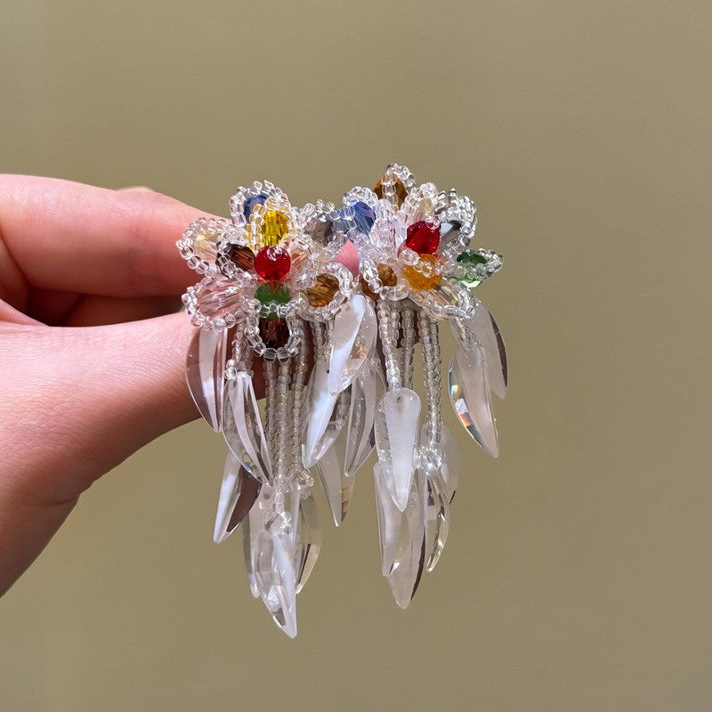 繽紛花朵圓形編織耳釘－細節特寫13｜https://igowo.tw/