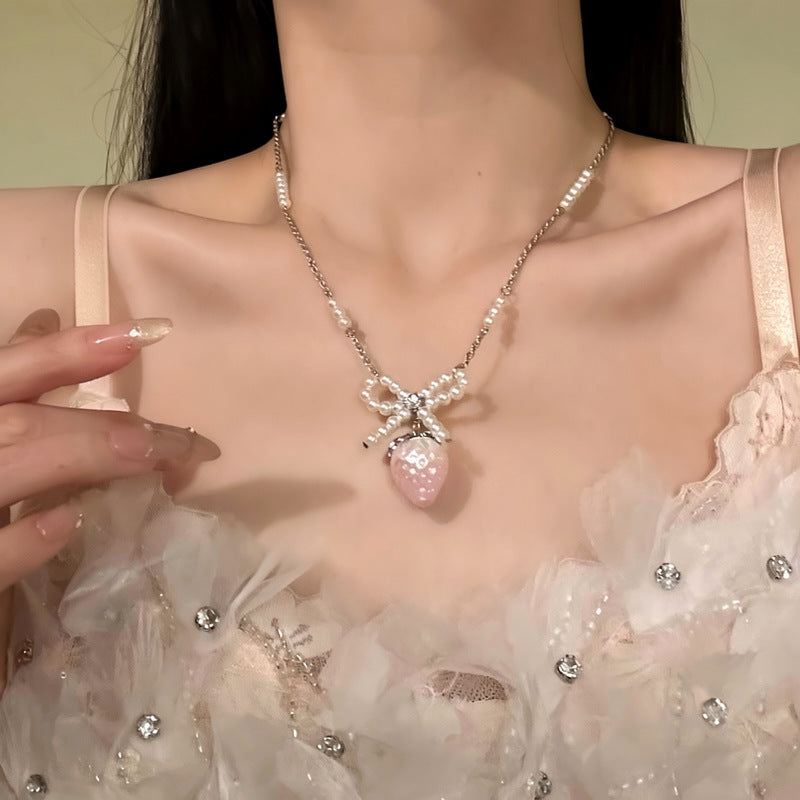 珍珠鋯石草莓項鍊－商品主圖｜https://igowo.tw/