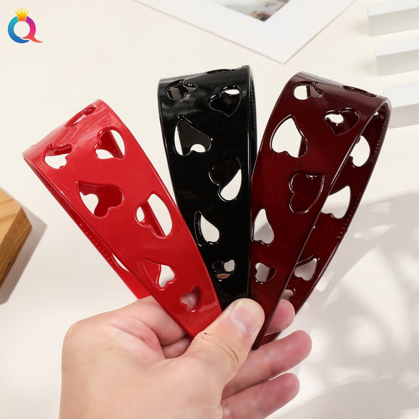 愛心寬版簡約髮箍－商品主圖｜https://igowo.tw/