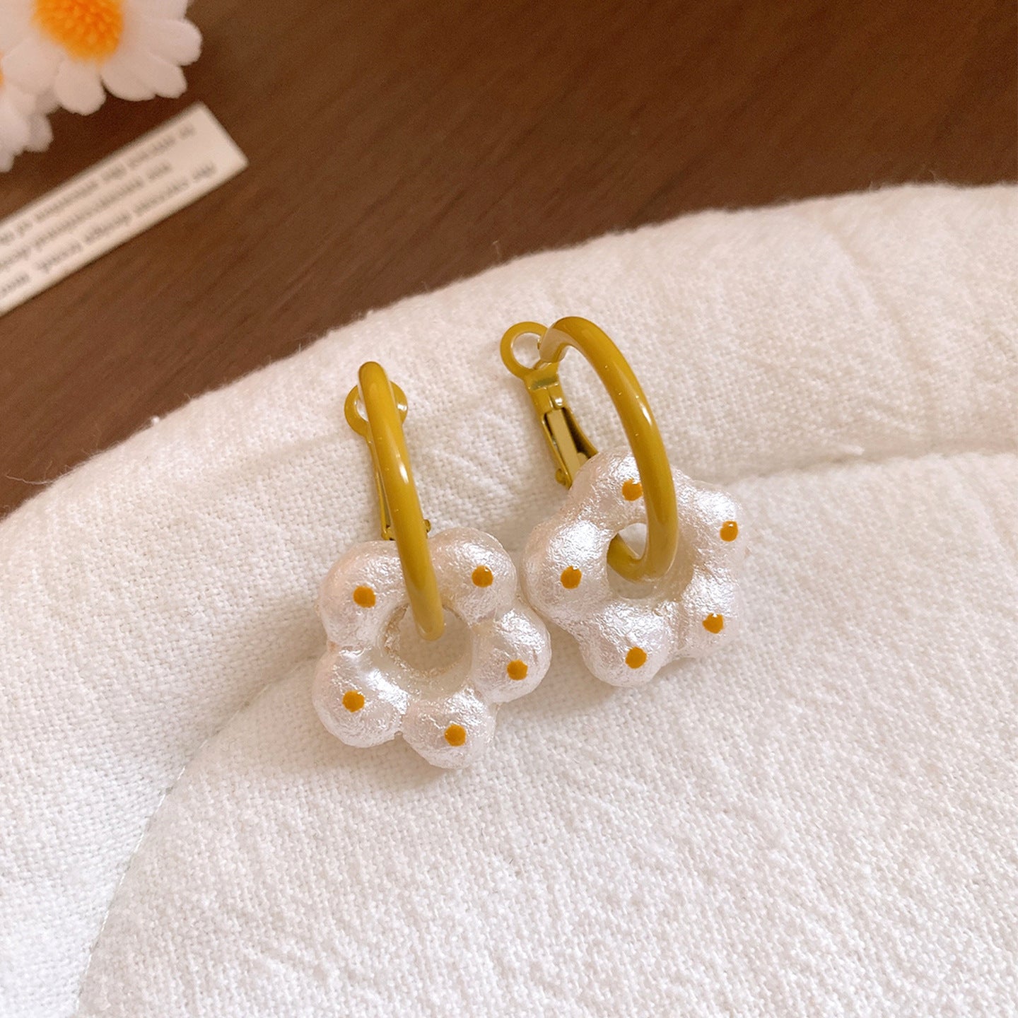 琺瑯珍珠花朵圓圈耳環