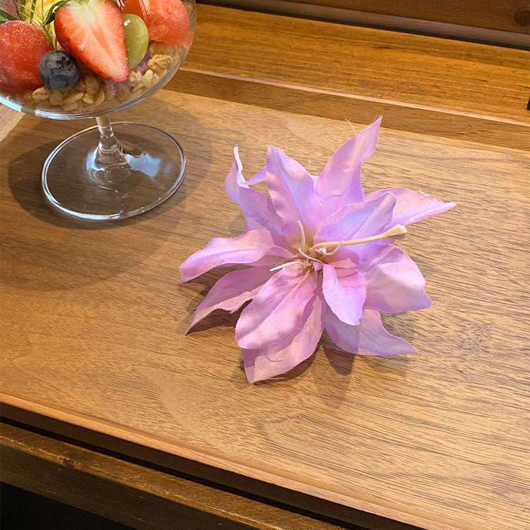 花朵簡約髮夾－藍色款細節｜https://igowo.tw/