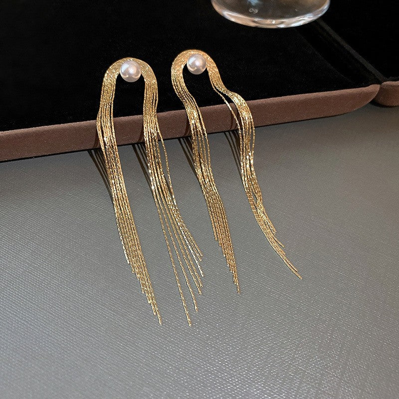 銀針花朵圓形流蘇耳環－細節特寫7｜https://igowo.tw/