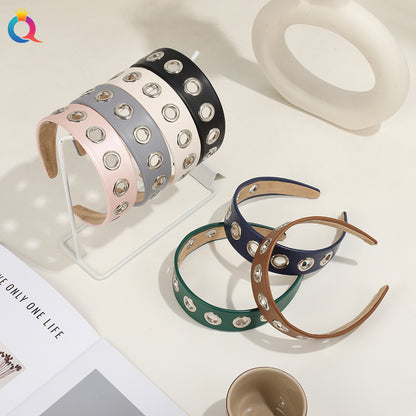 皮革金屬圓圈寬版髮箍－商品主圖｜https://igowo.tw/