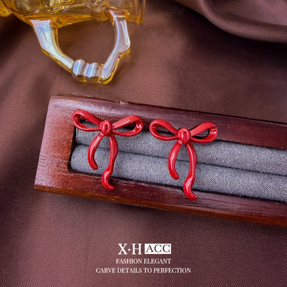 復古紅琺瑯鑲鑽耳釘－細節特寫8｜https://igowo.tw/