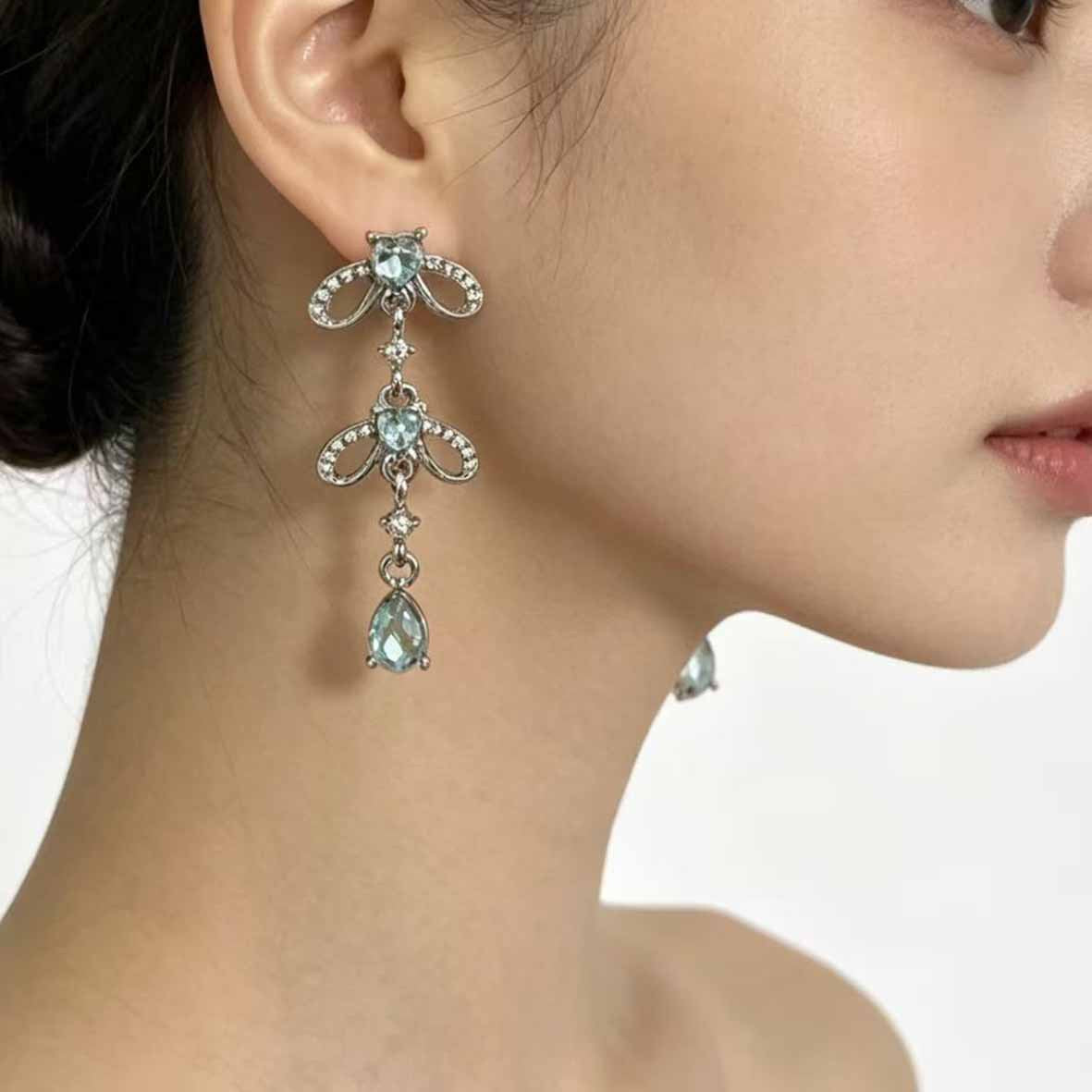 銀針蝴蝶結流蘇耳環－商品主圖｜https://igowo.tw/