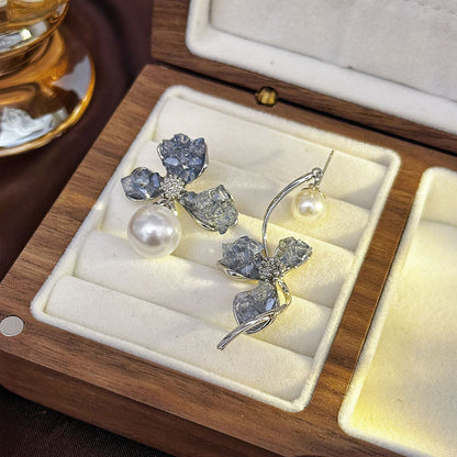 珍珠鋯石山茶花耳釘－細節特寫74｜https://igowo.tw/
