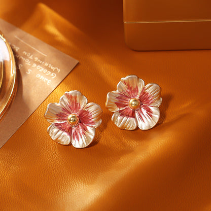 金色花朵誇張電鍍耳釘－紅色花朵琺瑯耳釘款實拍｜https://igowo.tw/
