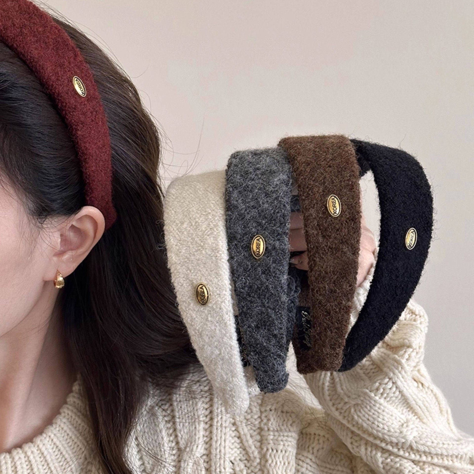 紅色絨面寬版復古髮箍－商品主圖｜https://igowo.tw/