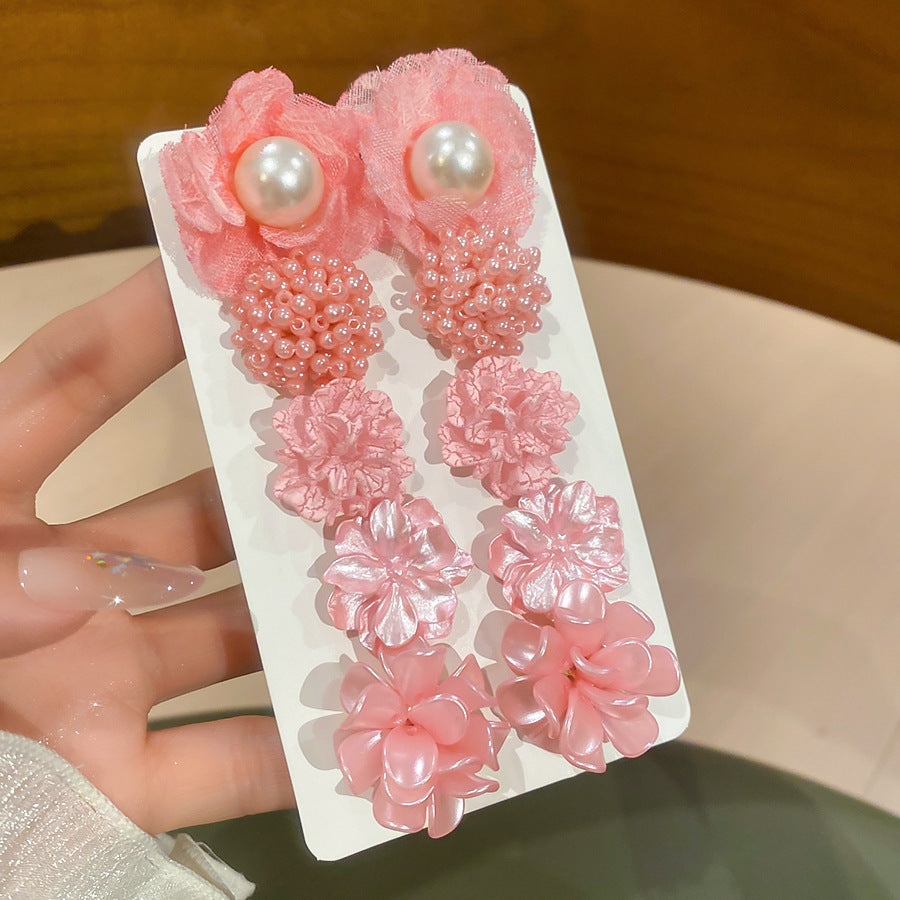 銀針蝴蝶流蘇鑲鑽耳釘－細節特寫43｜https://igowo.tw/