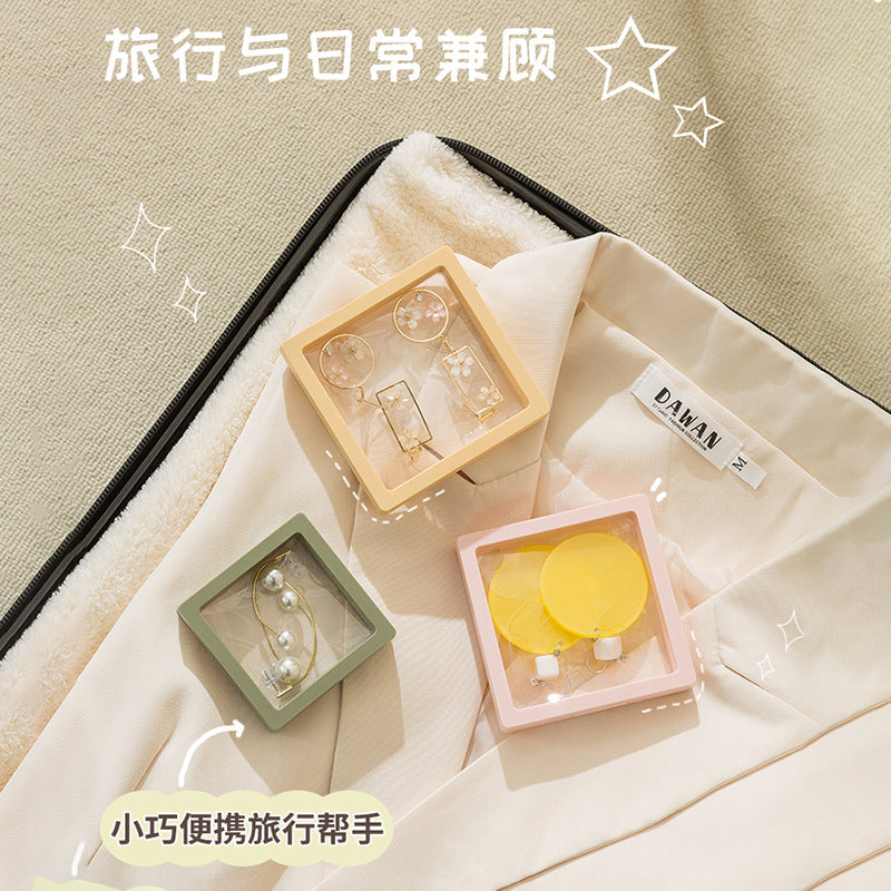 透明簡約耳釘－細節特寫2｜https://igowo.tw/