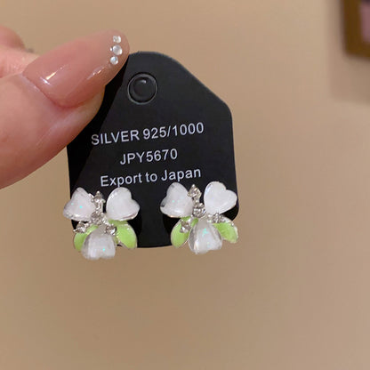 清新白綠花朵耳釘