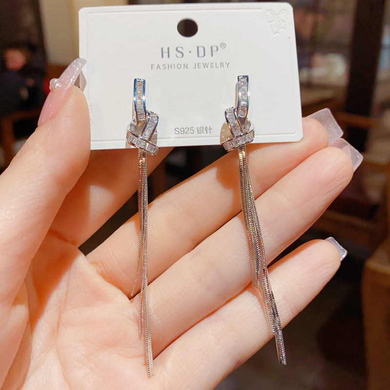 幾何流蘇長版耳環－細節特寫59｜https://igowo.tw/