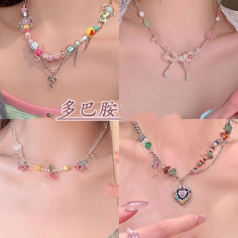 女孩夏日項鏈