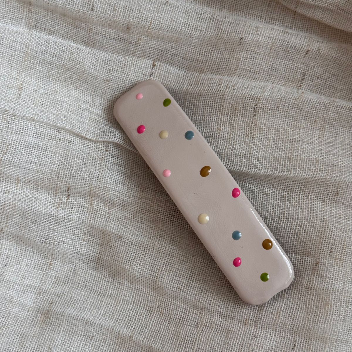彩色皮革波點方形髮夾