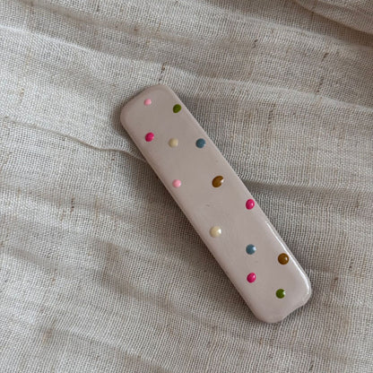 彩色皮革波點方形髮夾
