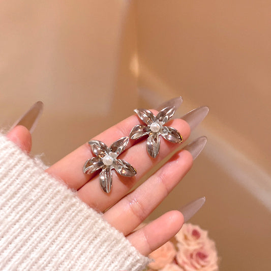 金屬花朵復古耳環－商品主圖｜https://igowo.tw/