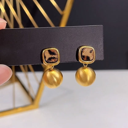 棕色豹紋圓形拉絲耳環