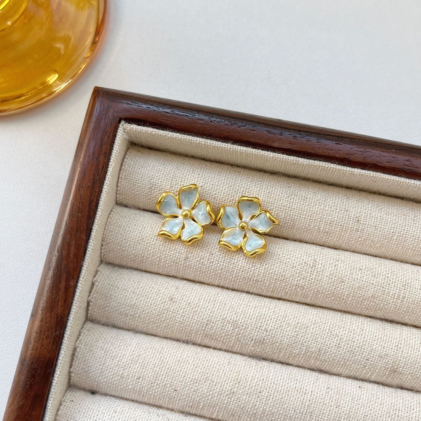 琺瑯櫻花耳釘