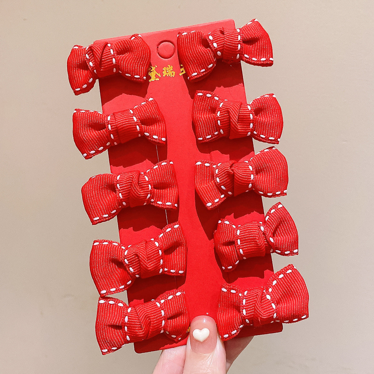 絨面蝴蝶結復古髮夾－細節特寫92｜https://igowo.tw/