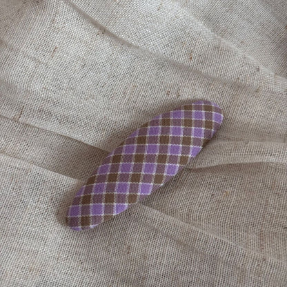 布面格紋簡約髮夾－細節特寫6｜https://igowo.tw/