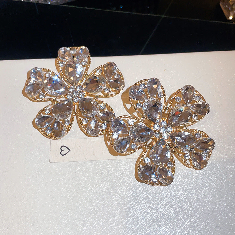 銀針水滴花朵鑲鑽耳釘