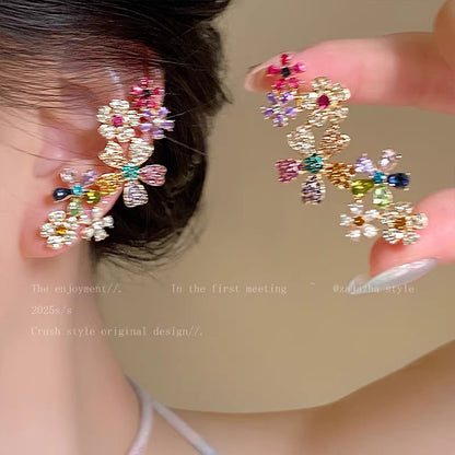 繽紛鋯石花朵耳釘－商品主圖｜https://igowo.tw/