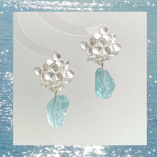 水晶天然石花朵耳環－商品主圖｜https://igowo.tw/