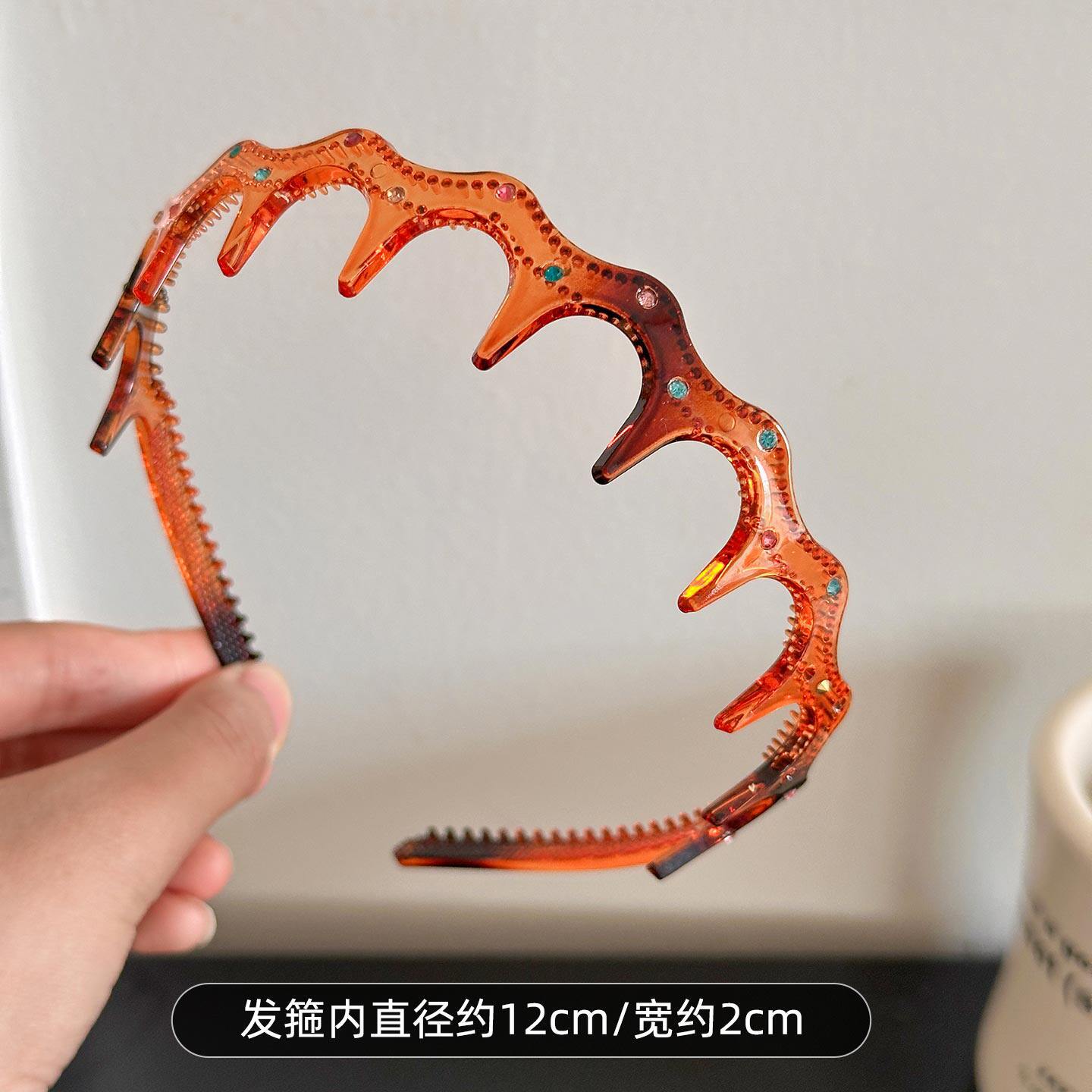 彩色鋯石波浪簡約髮箍－焦糖咖款細節｜https://igowo.tw/