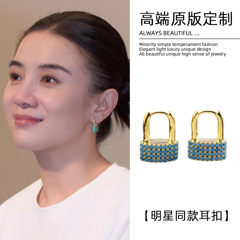 綠松石U形復古耳扣－商品主圖｜https://igowo.tw/