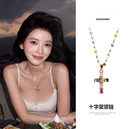 花朵墜飾復古項鍊－細節特寫4｜https://igowo.tw/