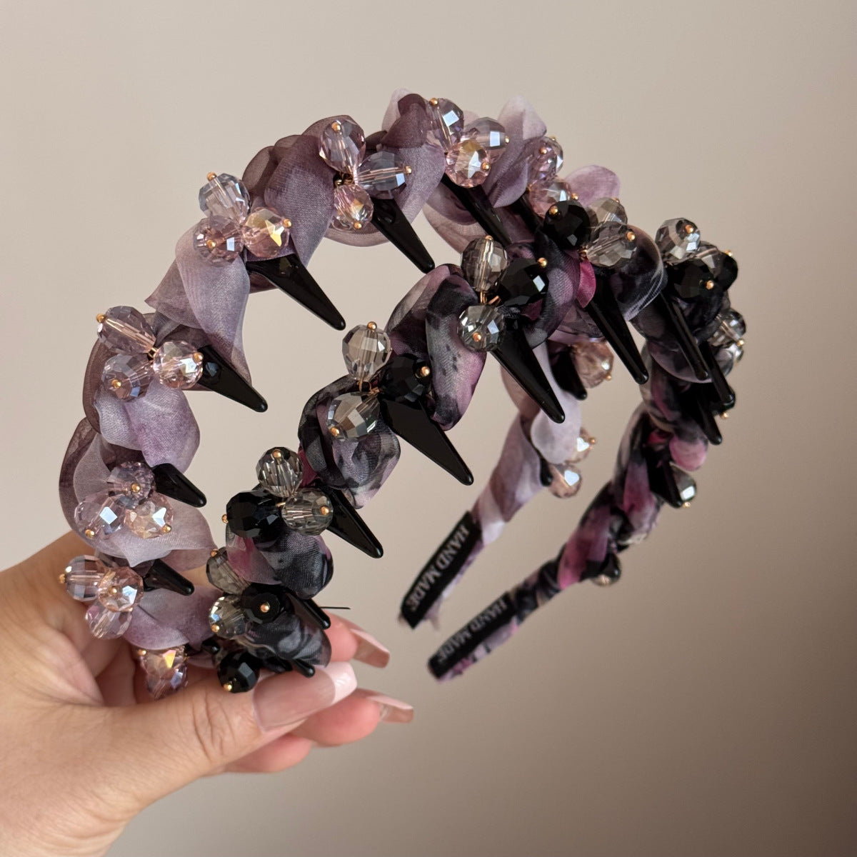 水晶網紗碎花精雕髮箍－第二視角實拍｜https://igowo.tw/