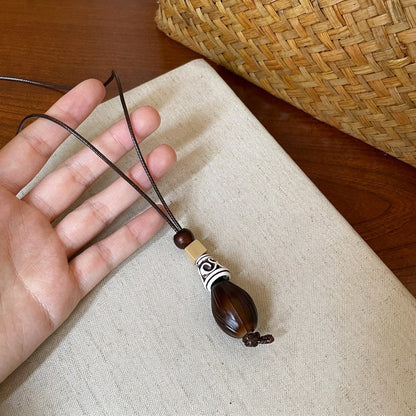 棕色樹脂墜飾復古項鍊