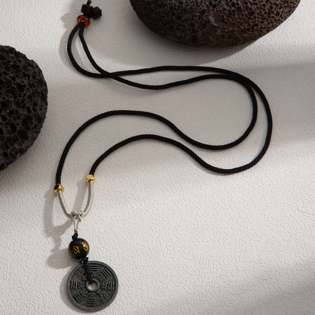 墜飾復古項鍊