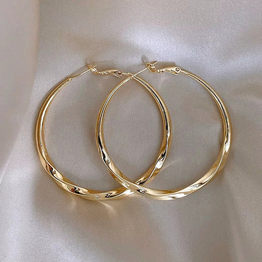 金色素圈耳環－商品主圖｜https://igowo.tw/