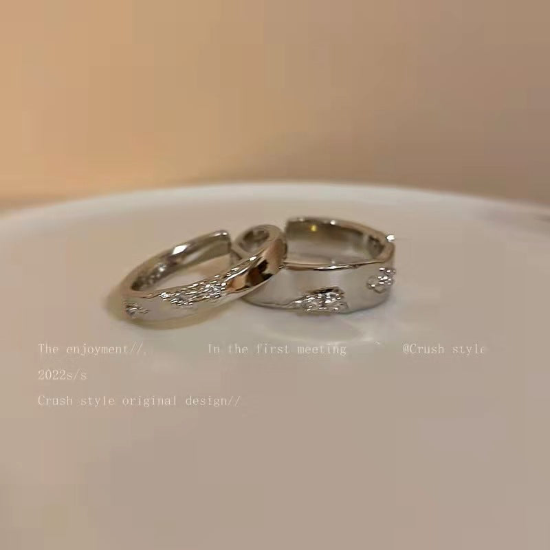 金色鋯石微鑲戒指－厚鍍真金保色款實拍｜https://igowo.tw/