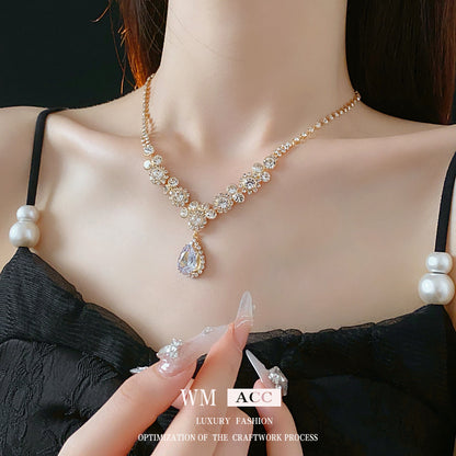 鋯石水滴項鍊耳環組－第二視角實拍｜https://igowo.tw/