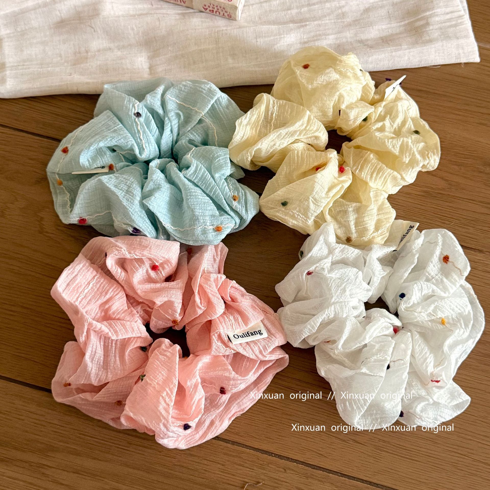 彩色波點大腸圈髮圈－黃色款實拍｜https://igowo.tw/