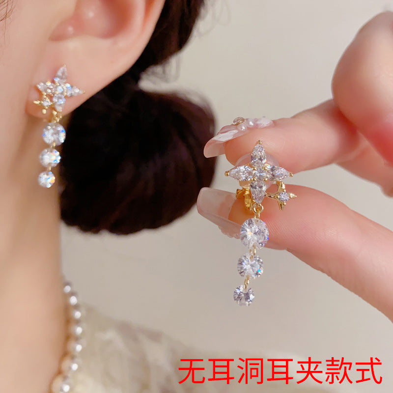 鋯石星星流蘇簡約耳夾－商品主圖｜https://igowo.tw/