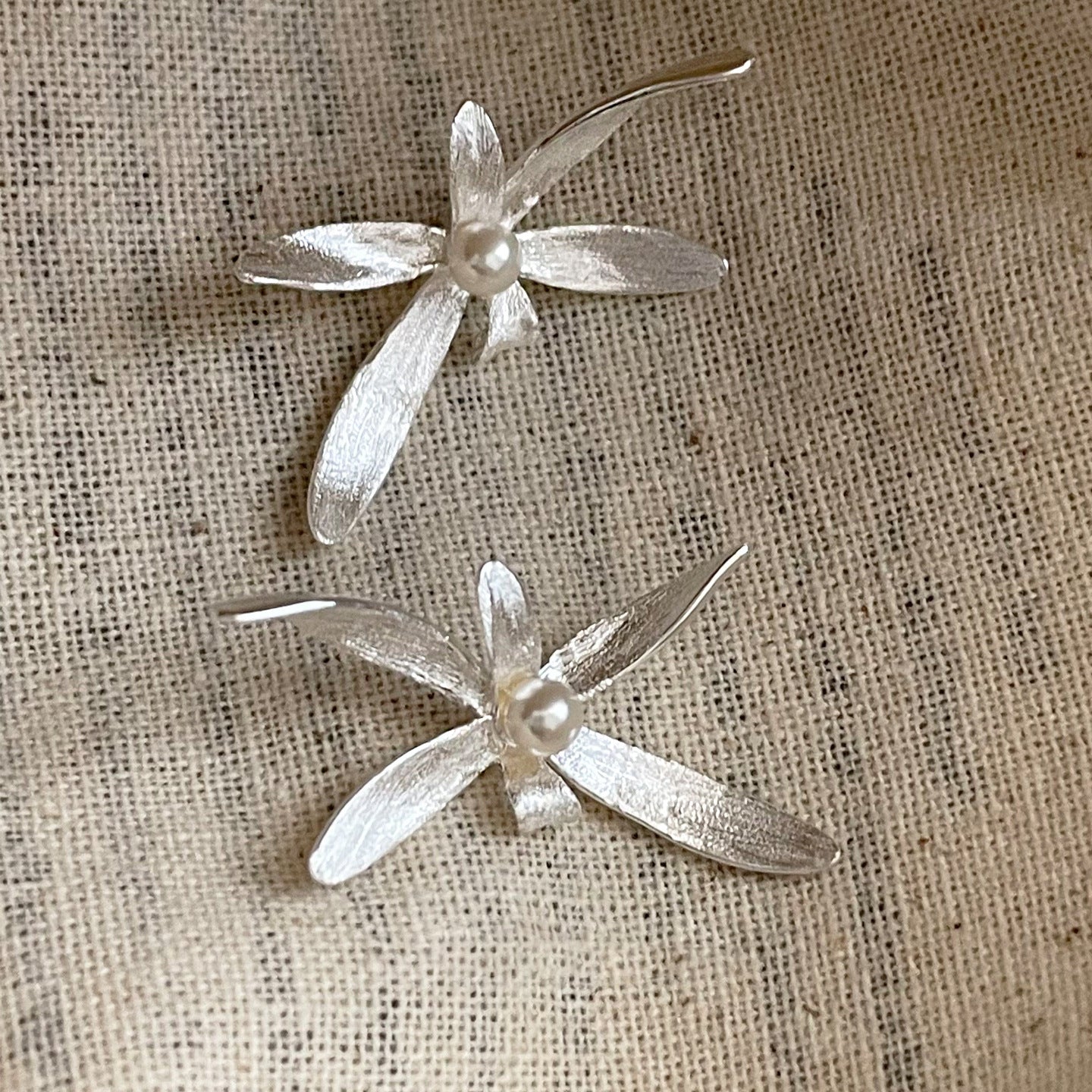 珍珠拉絲簡約耳釘